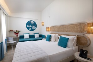 Minibar, in-room safe, free WiFi, bed sheets - VOI Tropea Essentia (Parghelia)
