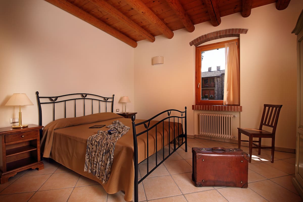 1 bedroom, in-room safe, free cribs/infant beds, free WiFi