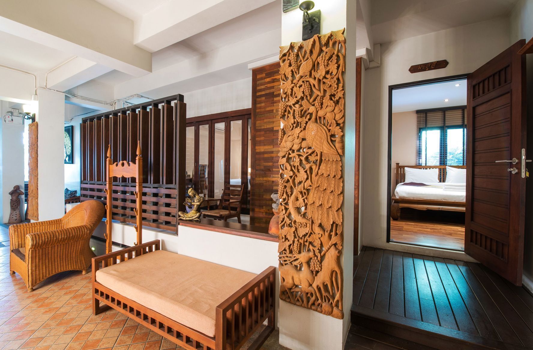 Down duvets, minibar, desk, blackout curtains