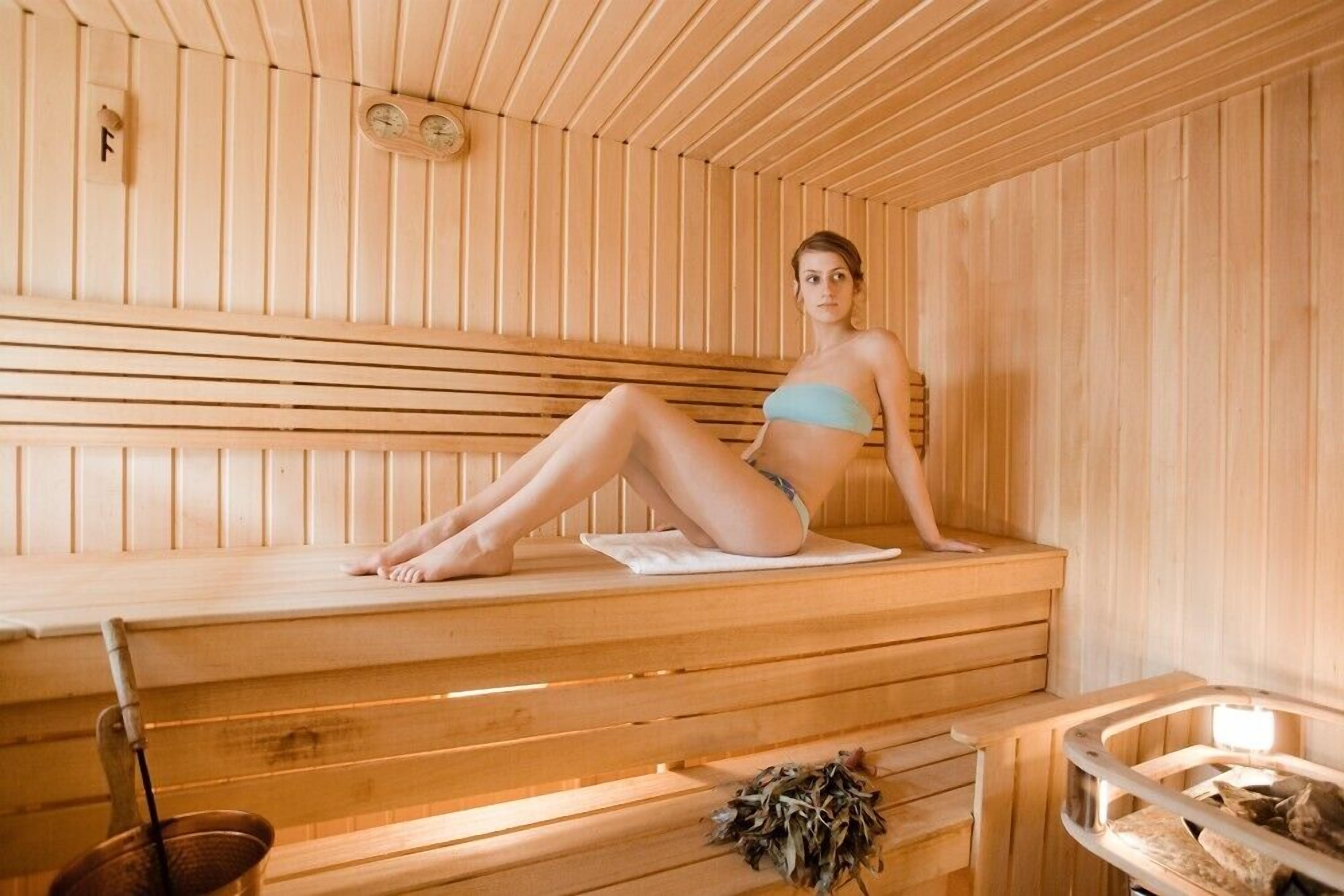 sauna, hot tub, body treatments, body scrubs, facials