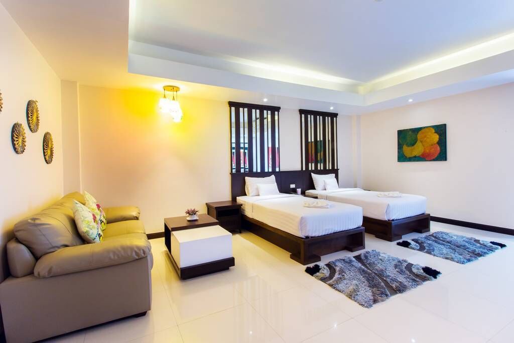 premier double or twin room, garden view | minibar, in-room safe, desk
