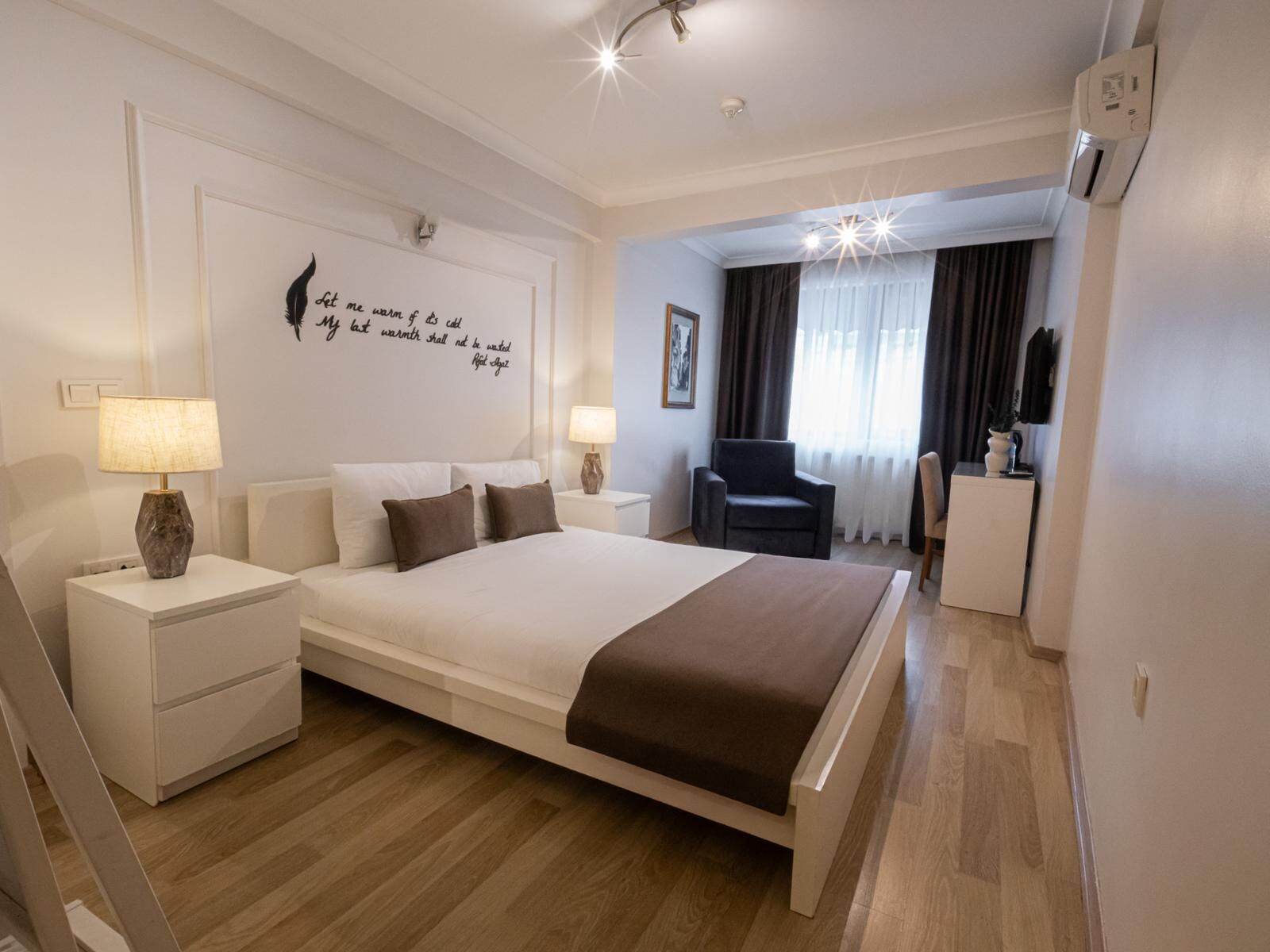 Standard Triple Room, Multiple Beds | Egyptian cotton sheets, premium bedding, pillowtop beds, minibar