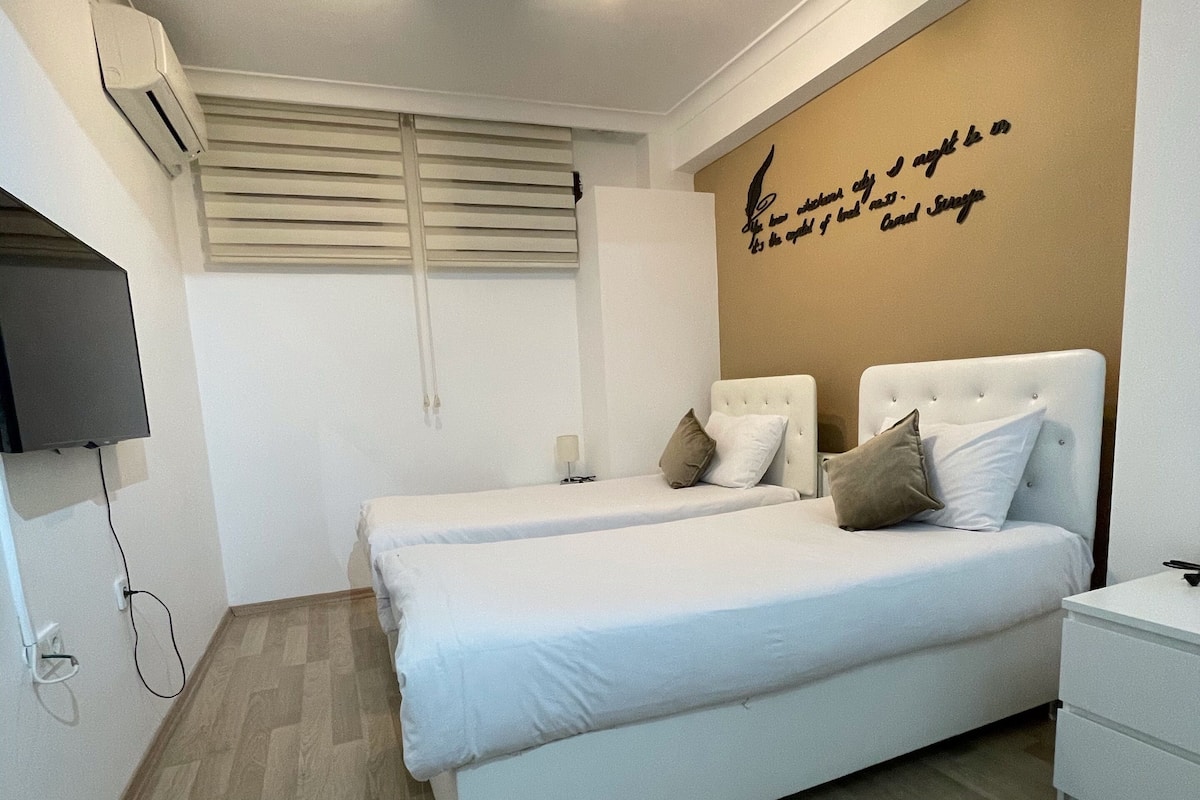 Economy Twin Room, Non Smoking