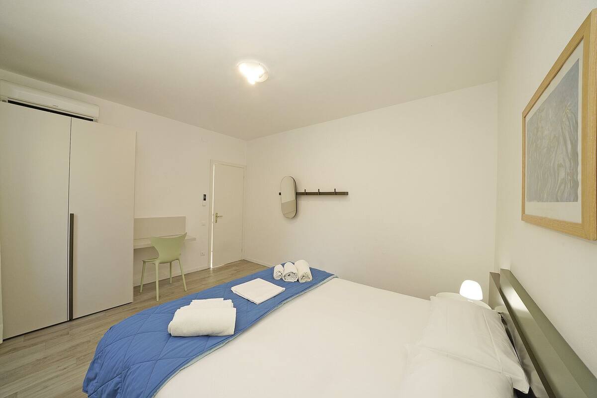 1 slaapkamer, een bureau, gratis wifi, beddengoed