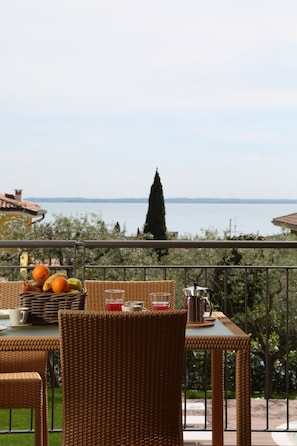 Vue depuis lâhĂ©bergement