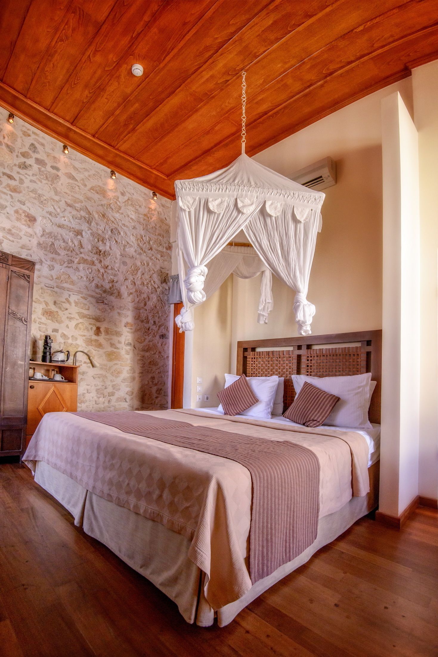 Photo - Leo Hotel