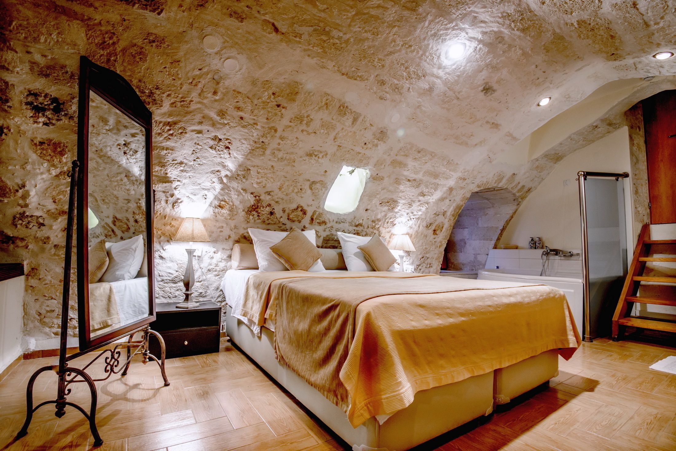 Photo - Leo Hotel