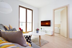 ลักซ์ชัวรี่อพาร์ทเมนท์, 1 ห้องนอน | เตารีด/โต๊ะรีดผ้า, Wi-Fi ฟรี