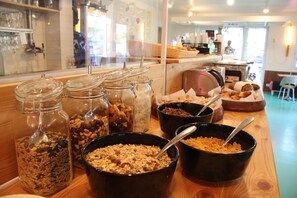 Petit déjeuner buffet