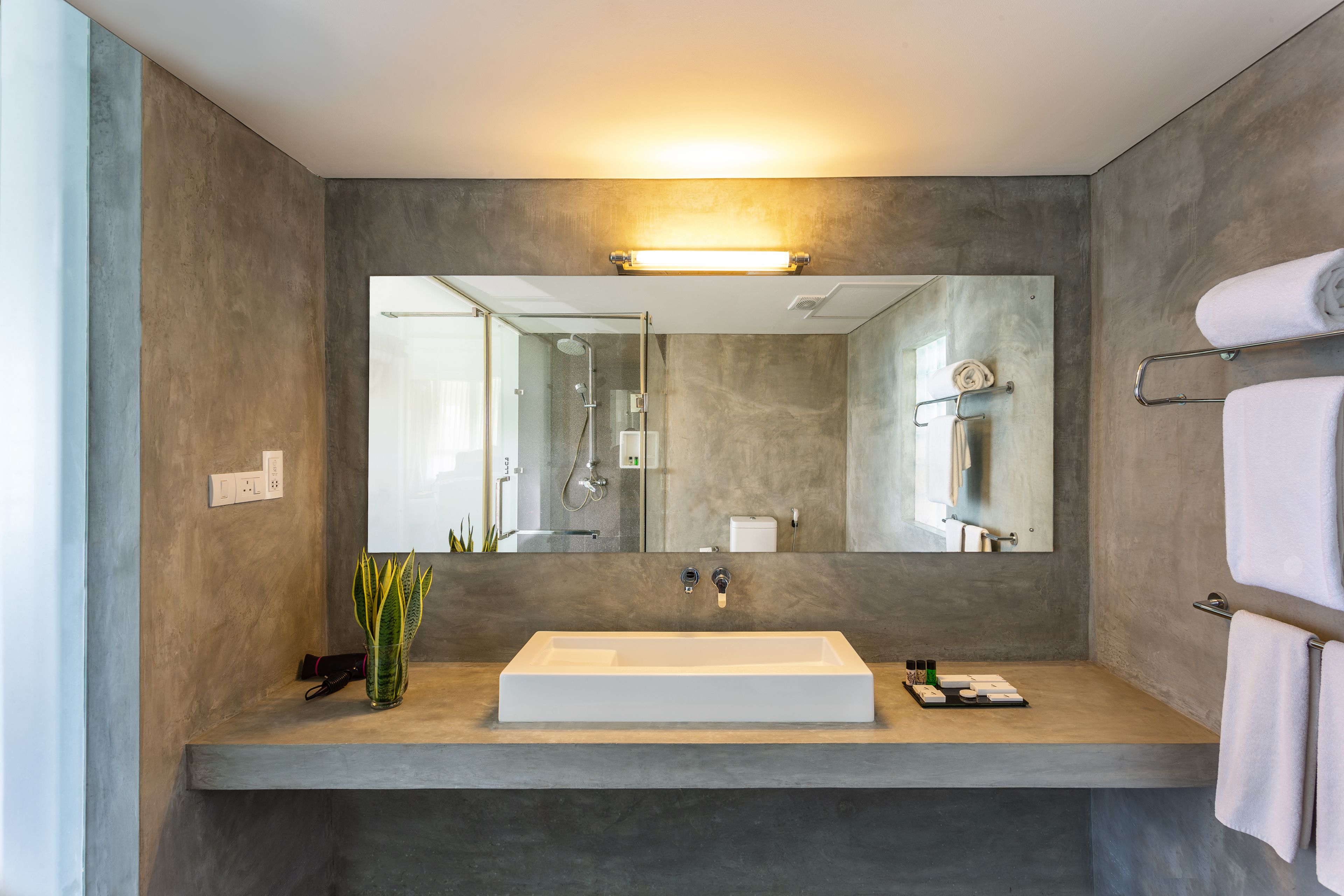 anilana lux suite | premium bedding, minibar, in-room safe, desk