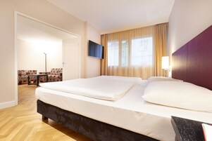 Executive Apartment, 1 Bedroom, Kitchenette | In-room safe, desk, soundproofing, iron/ironing board