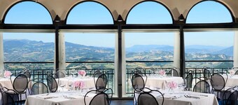 Titano Suites