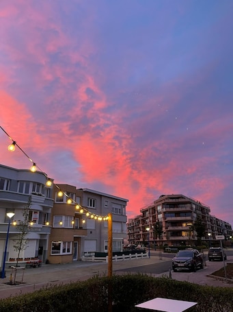 Exterior. Hotel Lehouck