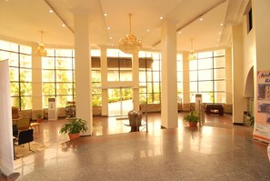 Interior entrance -  De Best Prime Hotel Resort (Abuja)