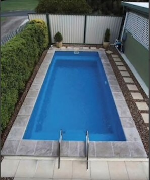 Outdoor pool -  De Best Prime Hotel Resort (Abuja)