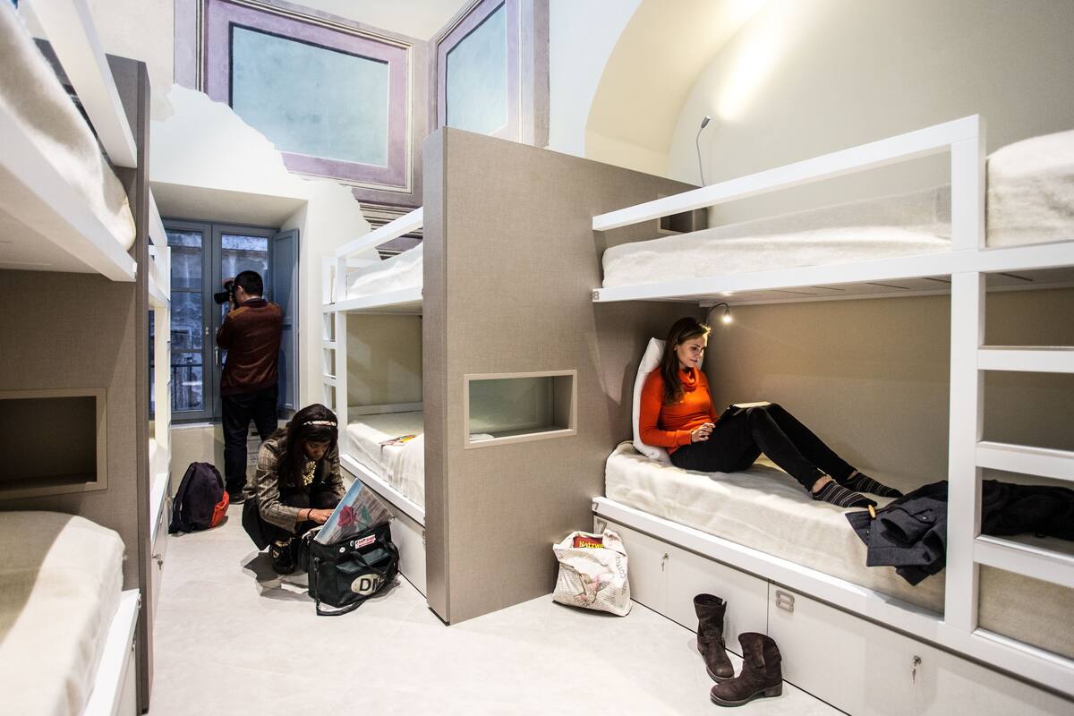 Dormitorio Condiviso Femminile | Sengetøy av topp kvalitet, blendingsgardiner og lydisolert