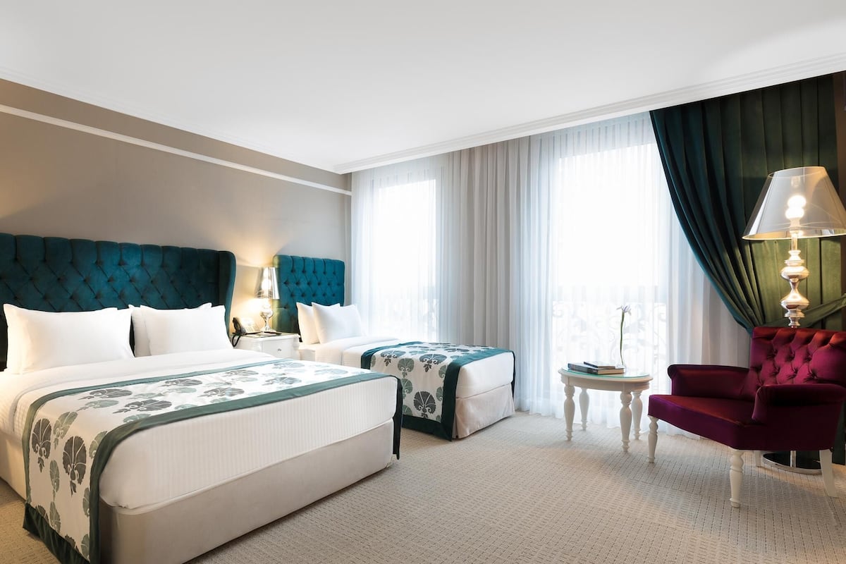 Premium bedding, minibar, in-room safe, soundproofing