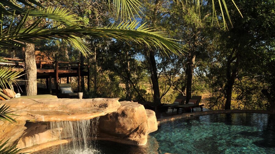 Lukimbi Safari Lodge