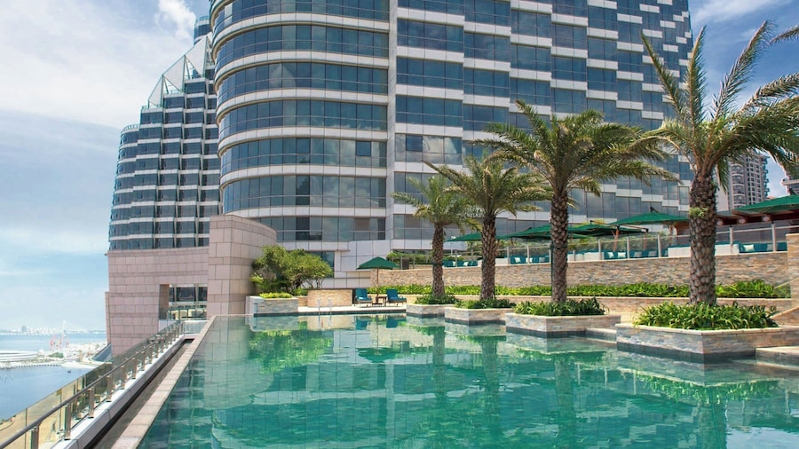 Sheraton Zhanjiang Hotel