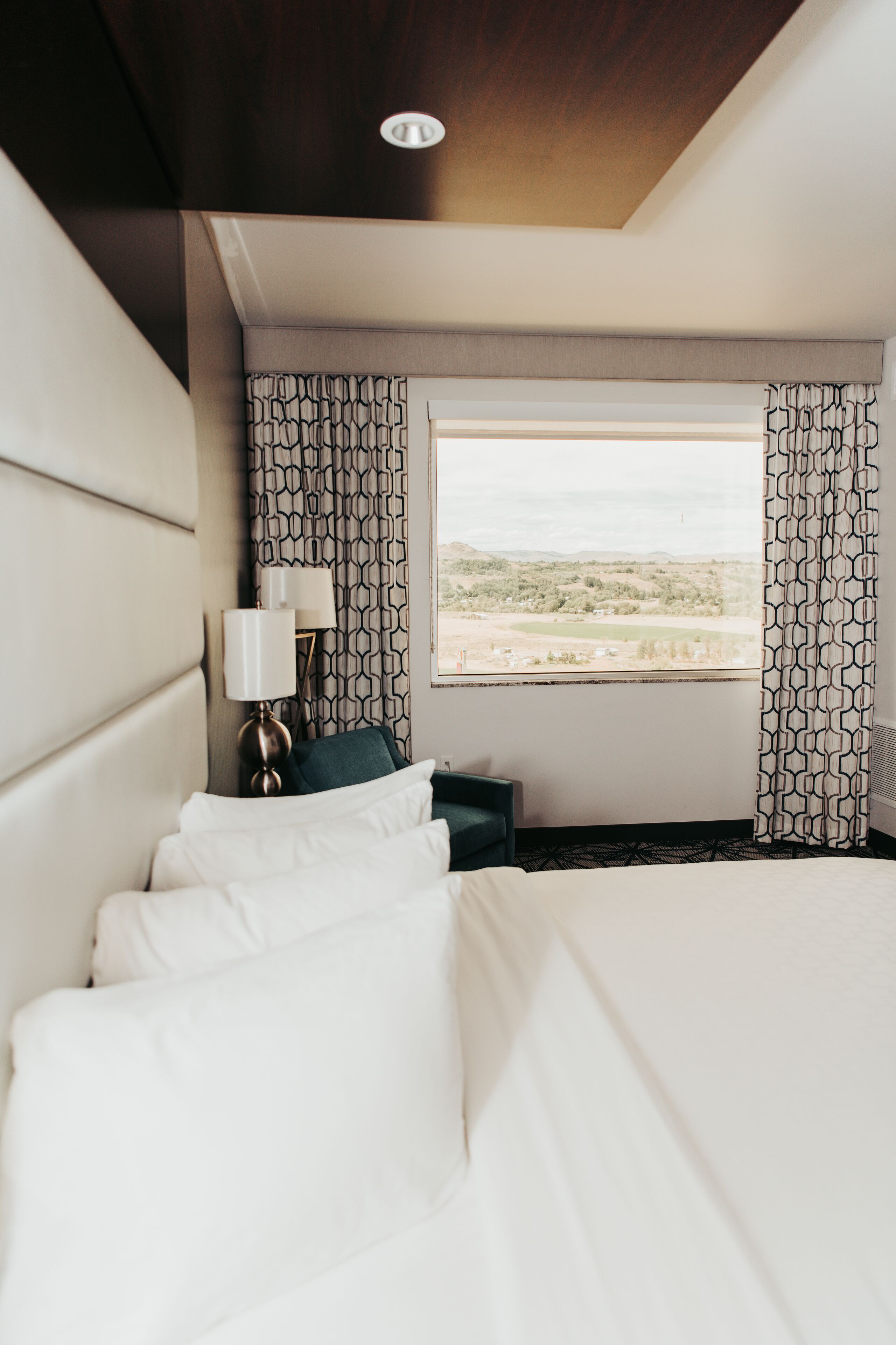 premium room, 1 king bed | premium bedding, down duvets, pillow-top beds, in-room safe