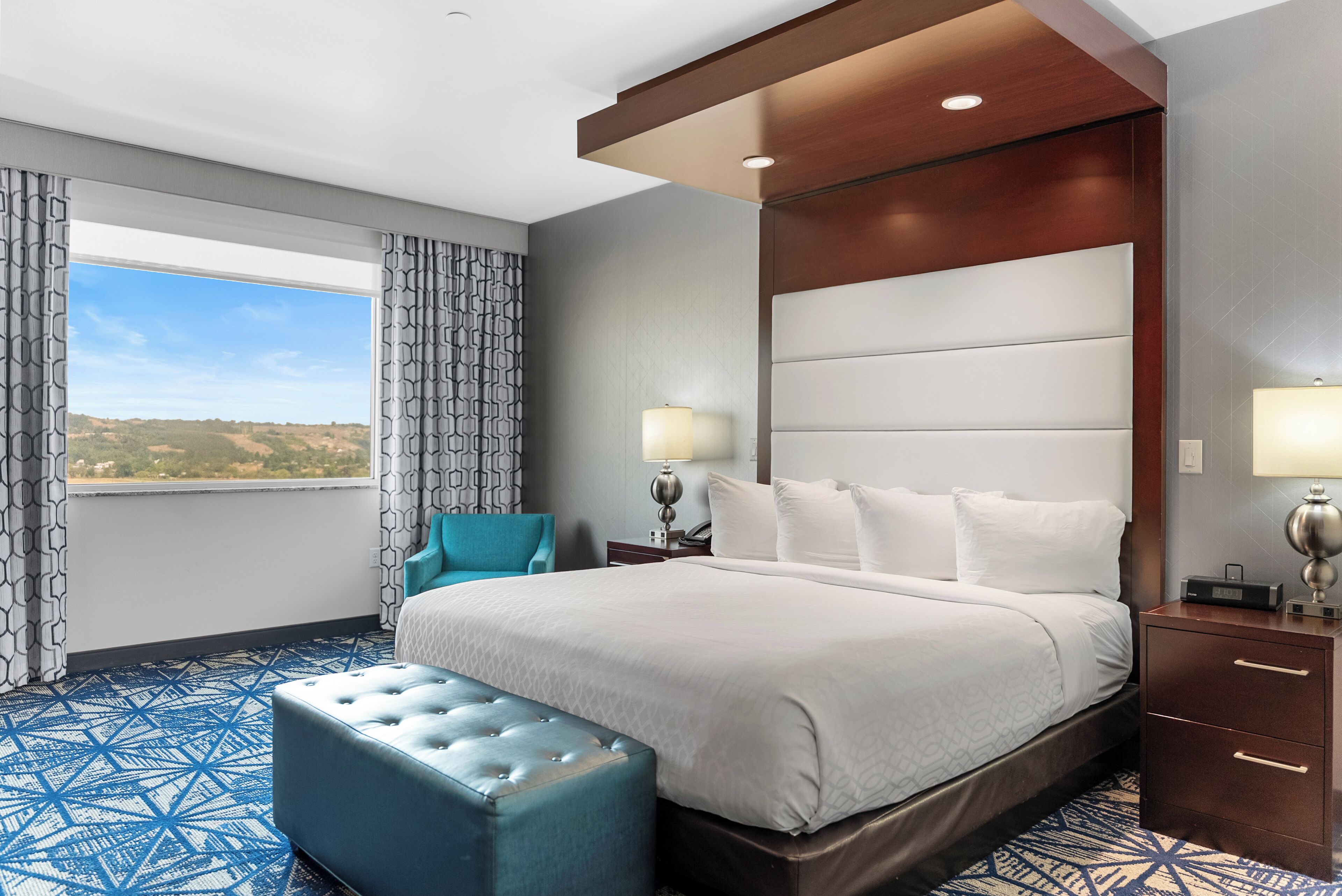 Ropa de cama de alta calidad, cubrecamas y colchones con pillow-top 