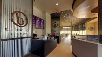 2 restaurants, breakfast, lunch, dinner served; American cuisine