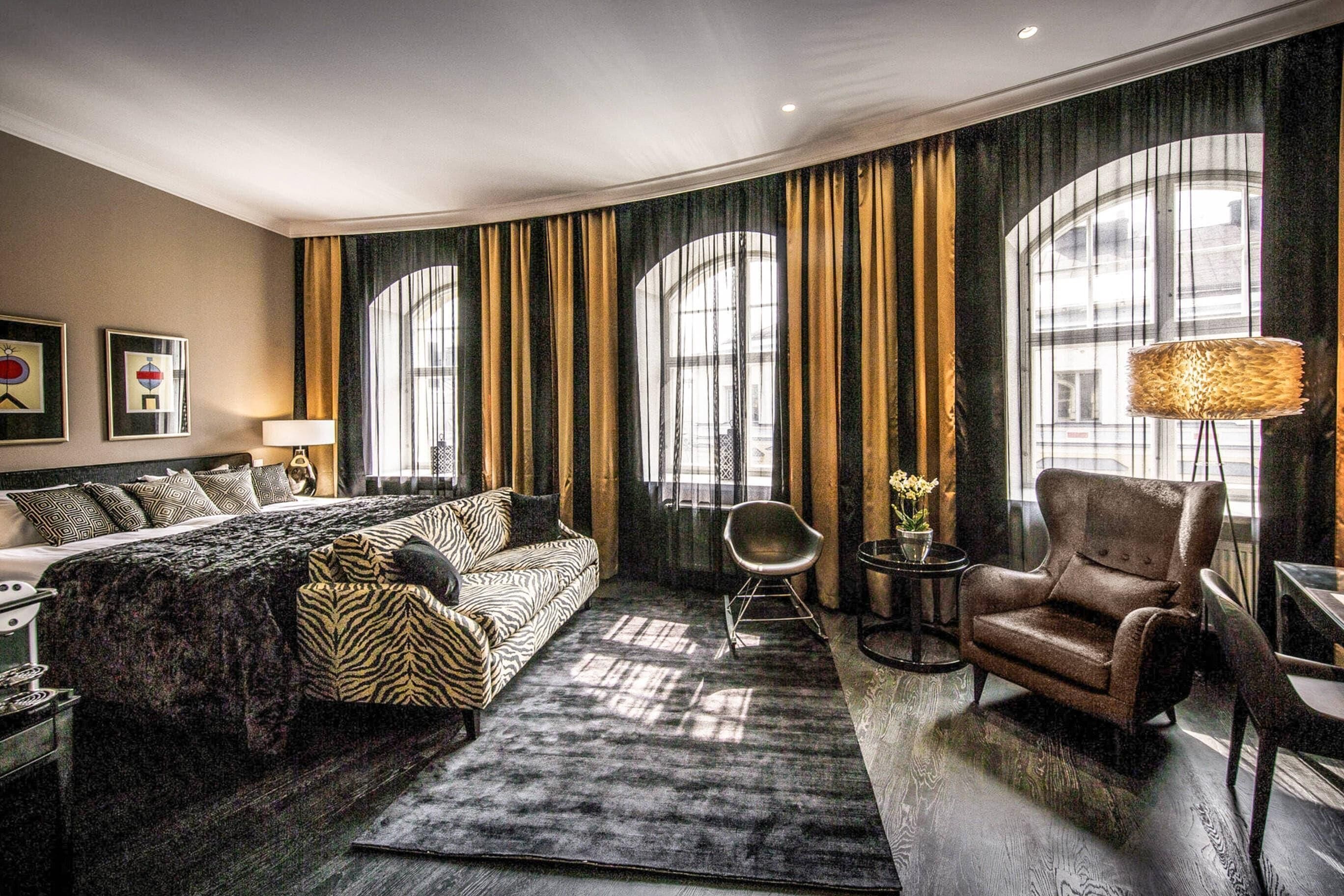 Lux Room | 埃及棉床單、高級寢具、羽絨被、迷你吧