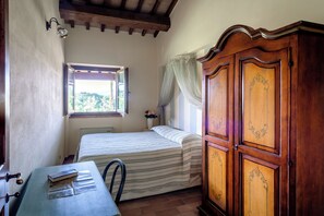 Comfort-Suite | Schreibtisch, schallisolierte Zimmer, kostenloses WLAN, Bettwäsche