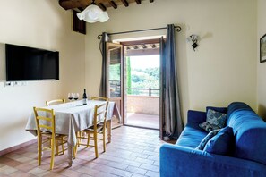 Deluxe Condo | Living area - PanElios Borgo Vacanze (Citta della Pieve)