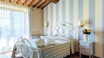 Comfort Suite | Desk, soundproofing, free WiFi, bed sheets