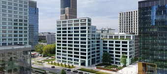 Chopin Apartments Platinum Towers