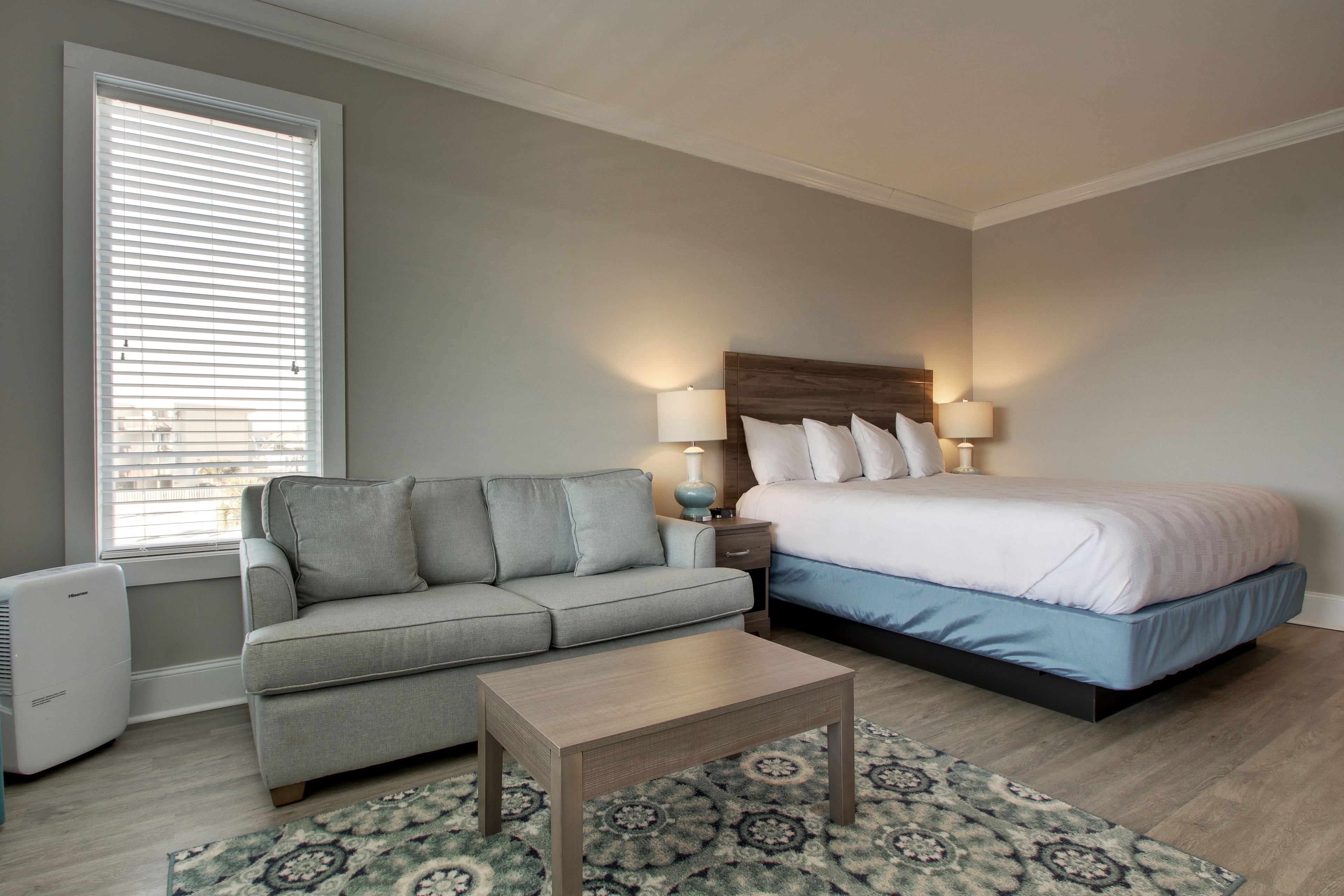 inlet king ocean view | iron/ironing board, rollaway beds, free wifi, bed sheets