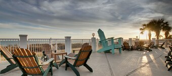 Islander Hotel & Resort