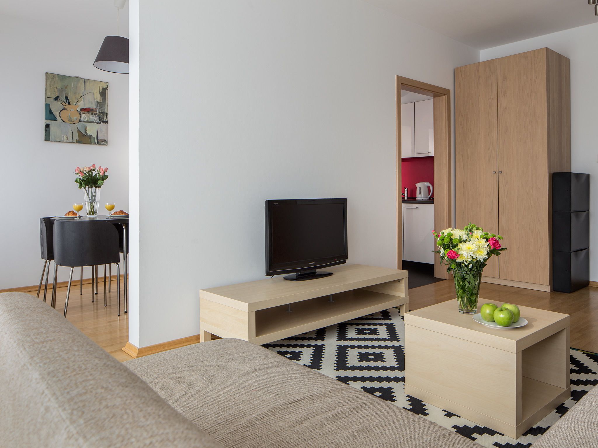 apartment, 1 bedroom | living area | 42-inch flat-screen tv with cable channels, tv