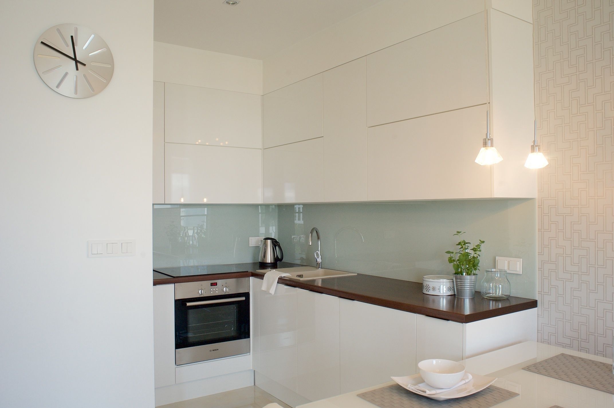 suite | private kitchenette | full-sized fridge, microwave, stovetop, dishwasher
