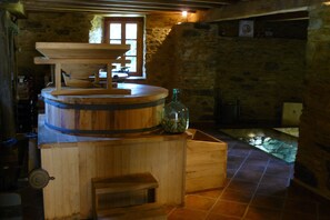 Interior - Muiño das Cañotas (Carino)
