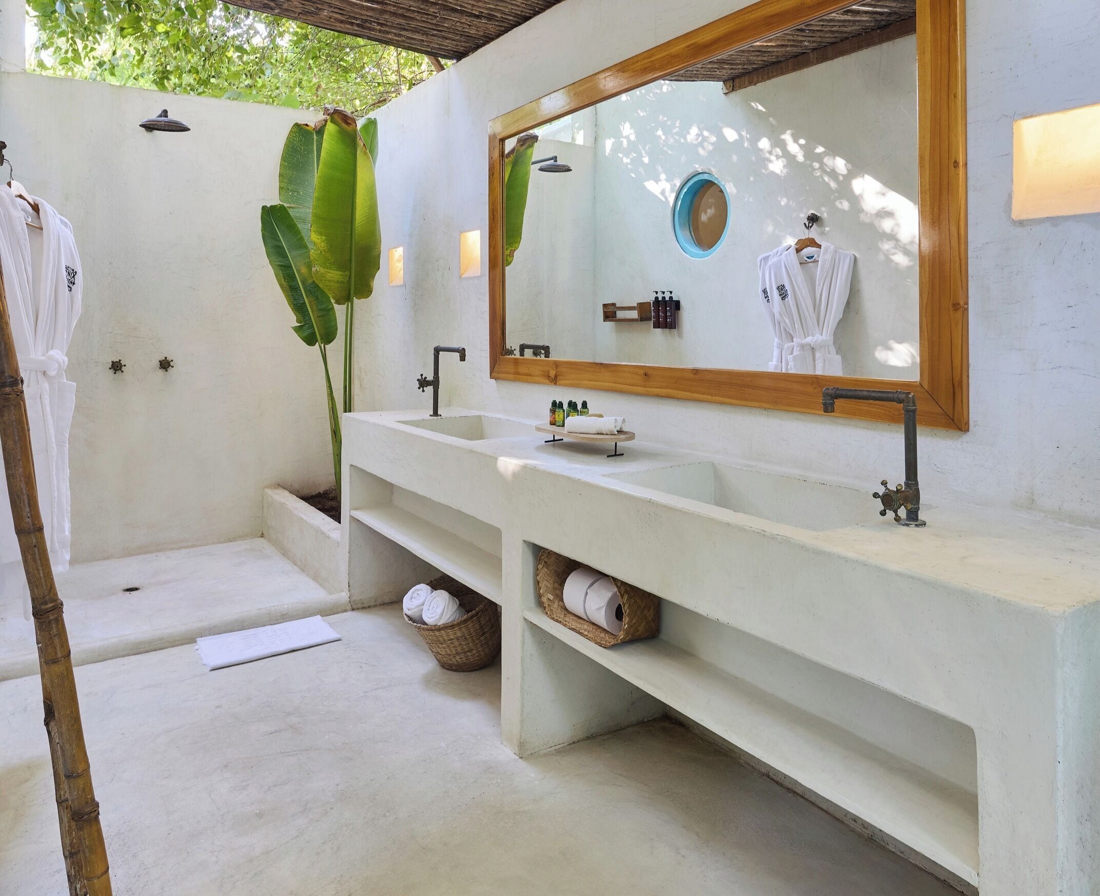 Family Villa | Bathroom