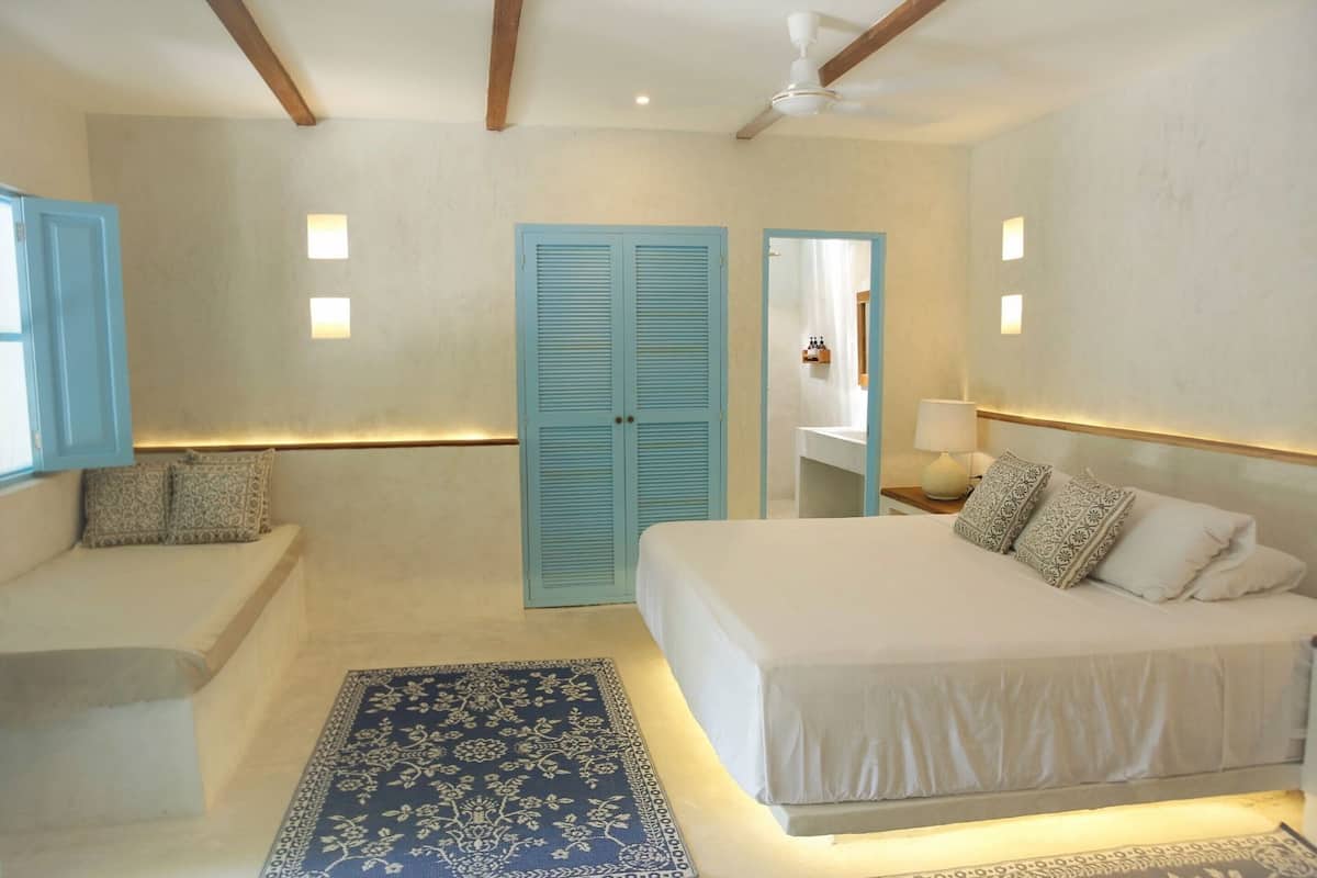 Premium bedding, minibar, in-room safe, individually furnished