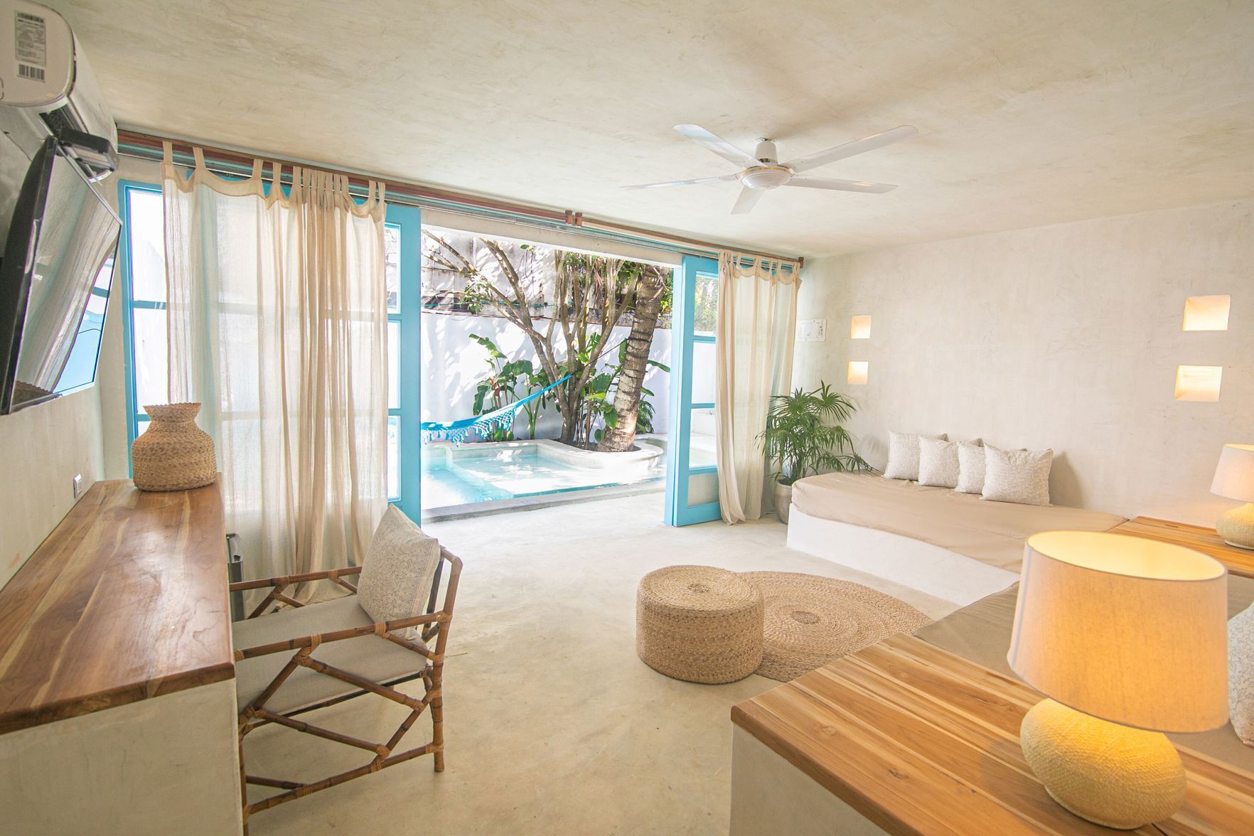 Premium bedding, minibar, in-room safe, individually furnished