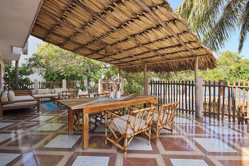 Fenix Beach Club & Hotel Cartagena by null