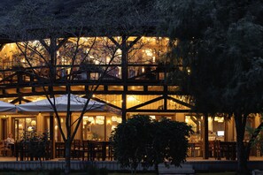 Breakfast, lunch, dinner served; local cuisine  - Green Village Resort (Sfantu Gheorghe)