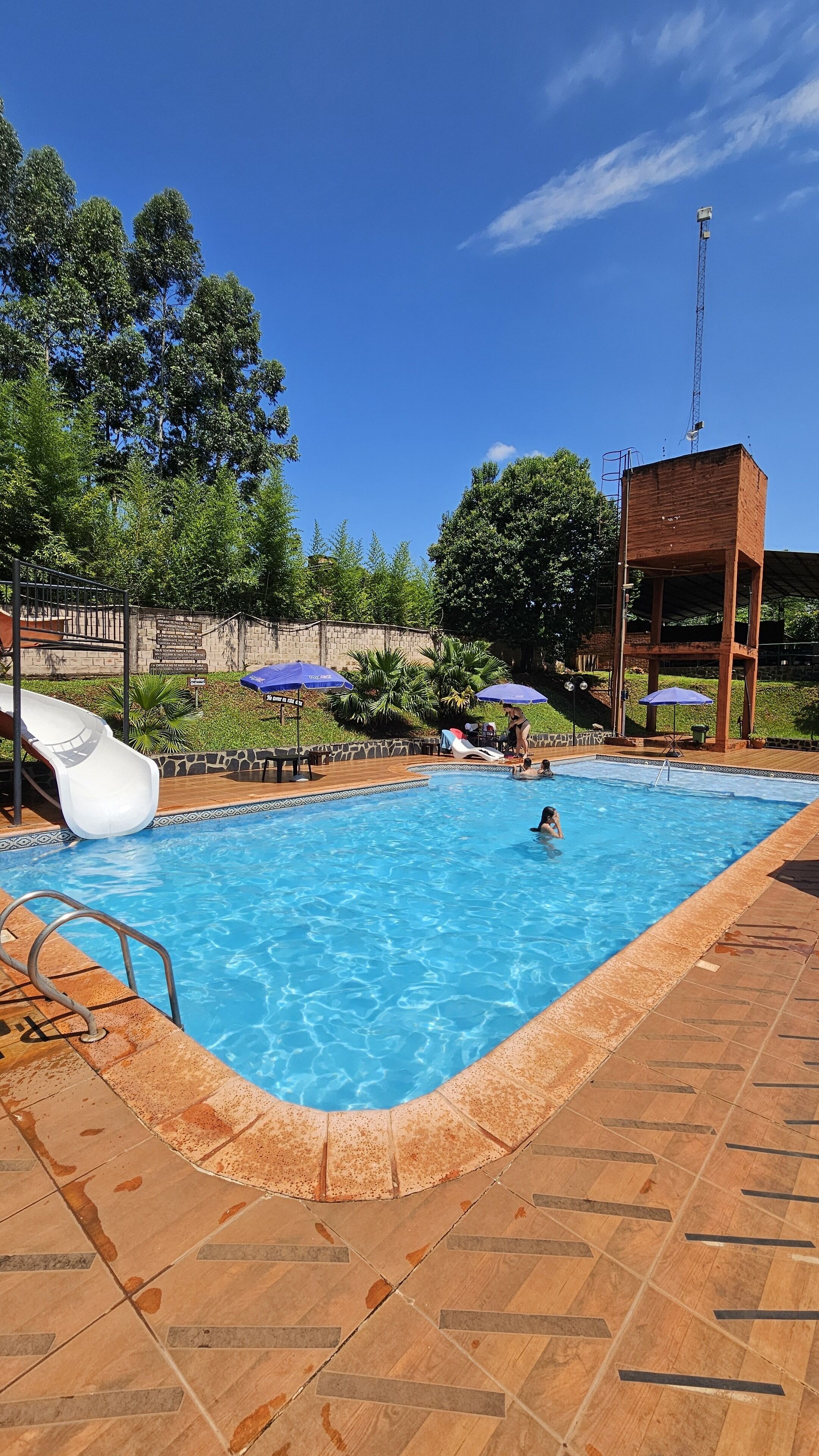 Outdoor pool, free cabanas