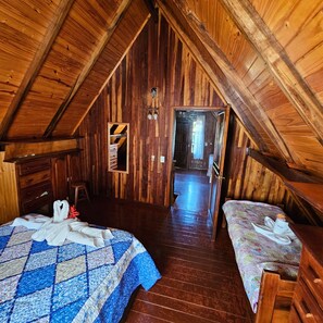 Deluxe Bungalow (10 people) | 1 bedroom, premium bedding, in-room safe, individually decorated