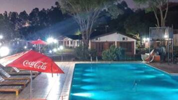 Outdoor pool, free cabanas