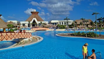 Outdoor pool, pool umbrellas, sun loungers