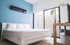 1 bedroom, in-room safe, individually decorated, individually furnished