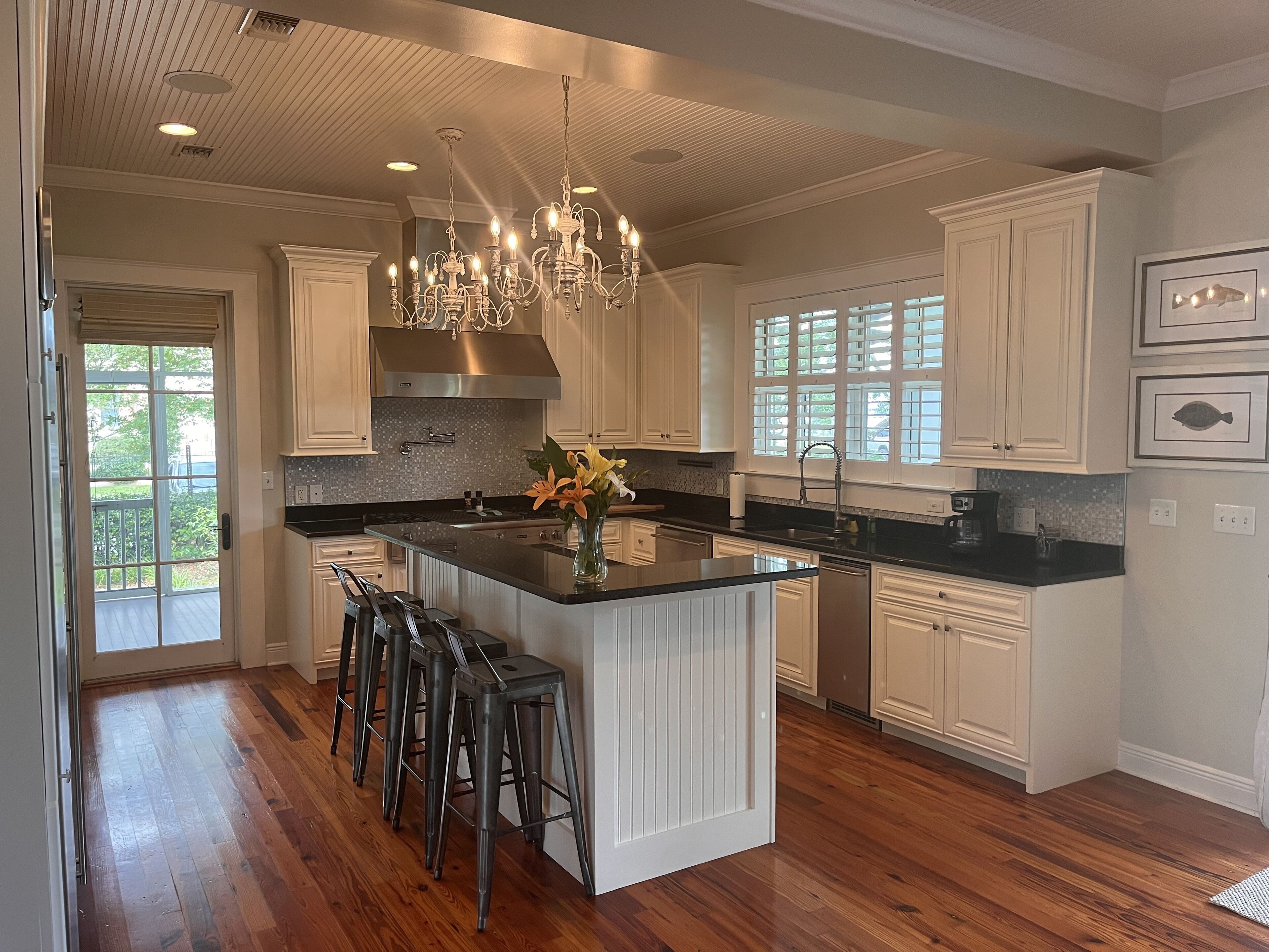 奢华独立别墅 | 私人厨房 | 迷你冰箱、微波炉、茶具/咖啡用具、纸巾