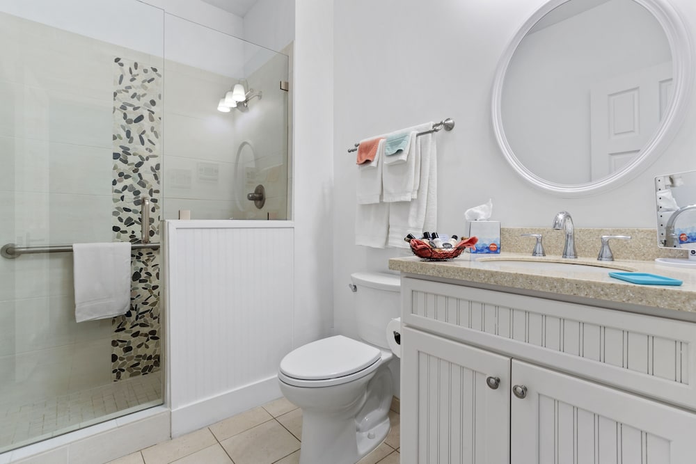 Bay Town Inn by null