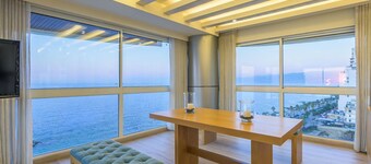 Lahoya Suites