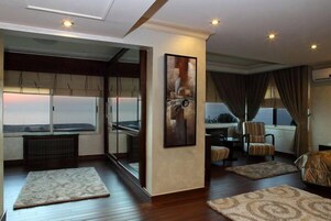 Flachbildfernseher, DVD-Player